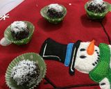 A picture of step 4 of Chocolate Snow Balls! #authormarathon.