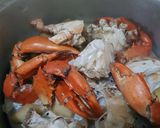 Foto langkah ke 1 dari resep Kepiting Saus Tiram Pedas.