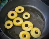 Foto del paso 1 de la receta: Empanada de morcilla de León y manzana