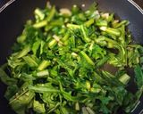 Foto del passaggio 2 della ricetta Schiscetta con Riso + puntarelle e pomodorini🍅