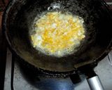 Foto langkah ke 3 dari resep Nasi Goreng Hongkong.