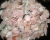 Foto del paso 4 de la receta: Pollo a la crema con zetas y carnes frías