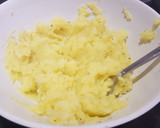 Foto del paso 3 de la receta: Salmón al horno sobre puré de boniato con ensalada