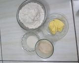 Foto langkah ke 1 dari resep Donat Simple Tanpa Telor.