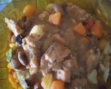Foto del paso 7 de la receta: Guisito de porotos frutillas con chorizo, panceta y verduras