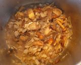 Foto del paso 5 de la receta: Muslitos de pollo guisados con setas