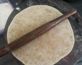 तीळाची खुशखुशीत पोळी (Tilachi Poli Recipe In Marathi) रेसिपी स्टेप 2 फोटो 