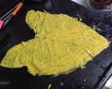 A picture of step 3 of Aloo Vadi or Patra.