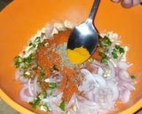 A picture of step 3 of Crispy potato pakore.