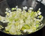 Foto del paso 3 de la receta Pollo con salsa cremosa de champiñones