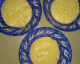 A picture of step 6 of 3 colour Cupcakes.