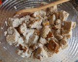 Foto del paso 1 de la receta: Torta de pan con almendra y ron