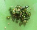 A picture of step 2 of Tawa omelete.