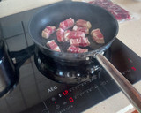 Foto del paso 1 de la receta: Arroz alla arrabbiata con alcachofa y panceta