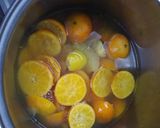 Foto del paso 1 de la receta: Mermelada de cáscaras de mandarina "del día del amigo"