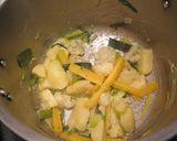 Une image de l'étape 2 de Julienne de légumes, salade fraîche et filets de maquereau.