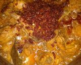 A picture of step 5 of Chicken qorma.