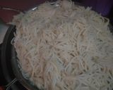 A picture of step 1 of Burnt garlic chicken hakka noodles.