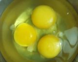 A picture of step 2 of انڈے والا برگر.