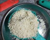 A picture of step 1 of Jeera Rice.