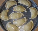 Foto del paso 1 de la receta: Empanadas de pollo con masa casera🤗