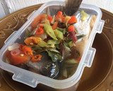 Foto langkah ke 5 dari resep Patin Kukus Asam Pedas.