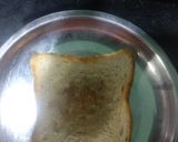 A picture of step 3 of Half fry omellete with 🍞bread.