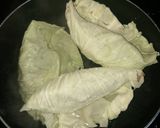 Foto del paso 1 de la receta: Niños envueltos en hoja de repollo