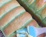 Foto langkah ke 6 dari resep Roti Pandan Empuk Tanpa Ulen Tanpa Telur.