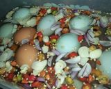 Foto langkah ke 3 dari resep Telur asin berbumbu.