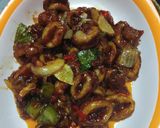 Foto langkah ke 7 dari resep Cumi goreng tepung saus pedas mentega.