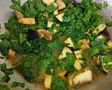 A picture of step 2 of Palak Baingan ki Sabji.