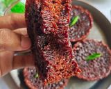 Foto langkah ke 9 dari resep Bolu Caramel Aka Sarang Semut Versi Mini.