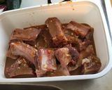 Une image de l'étape 4 de Ribs de porc marinés et grillés à la plancha.