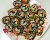 Hình bước làm 6 của món Kimbap rau củ chiên