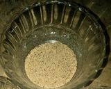A picture of step 2 of Khashkhash Milk Shake 😋😋😋.
