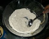 A picture of step 1 of Falahari maalpuye.