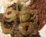 Foto del paso 3 de la receta: Bisteces de res encebollados