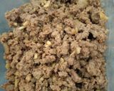 Foto langkah ke 5 dari resep Martabak Telur Daging Sapi.