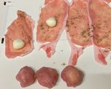 A picture of step 2 of Mozzarellas Pork Balls.