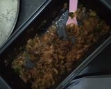 Foto langkah ke 3 dari resep Roti goreng isi daging untuk jualan.