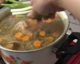 Foto langkah ke 5 dari resep 538. Sup Ayam Herbal #HariKankerPayudara2025.