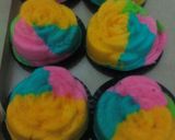 Foto langkah ke 6 dari resep Bolkus Mawar Rainbow.