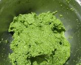 A picture of step 4 of Spinach corn pea cheese baked balls.