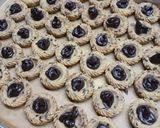 Foto langkah ke 6 dari resep Coklat Cookies.