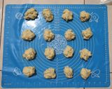 Foto langkah ke 7 dari resep Roti Sobek.