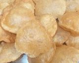 A picture of step 5 of Chatpate Panipuri.