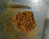 Foto langkah ke 3 dari resep Bumbu Kering untuk Kuah Tekwan / Model.
