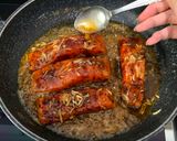 Foto langkah ke 6 dari resep Honey Glazed Salmon - Salmon bakar saus madu.