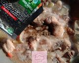 Foto langkah ke 4 dari resep Ayam Kentang Masak Lada Hitam.